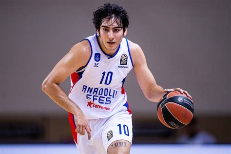 Basketbol .